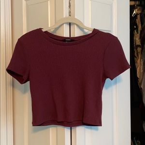 Maroon cropped tee